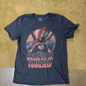 MARVEL DEADPOOL BLACK SHIRT WOMENS L LARGE TSHIRT TEE DISNEY DISNEYLAND